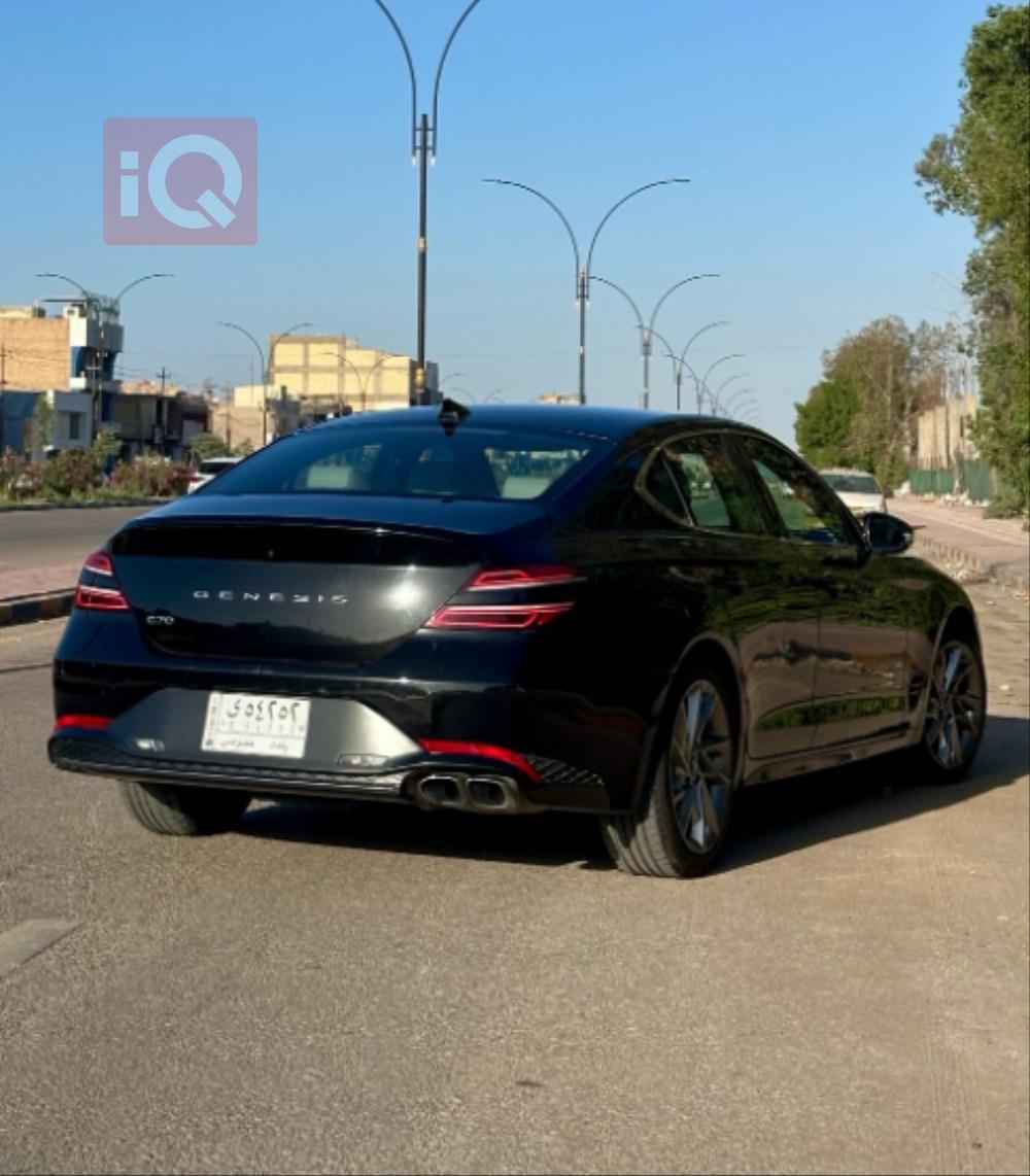 Genesis G70